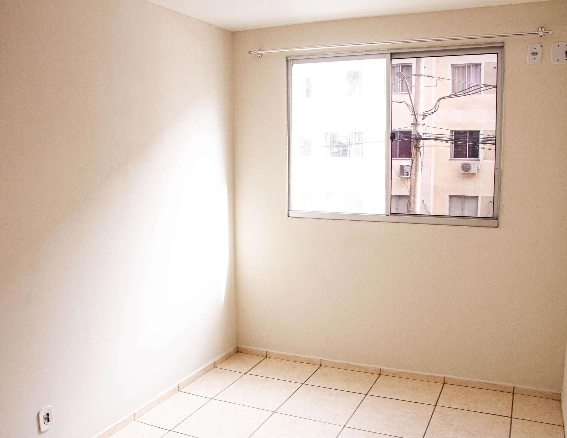 Unfurnished 2-bedroom apartment with 2 bathrooms — photo 16