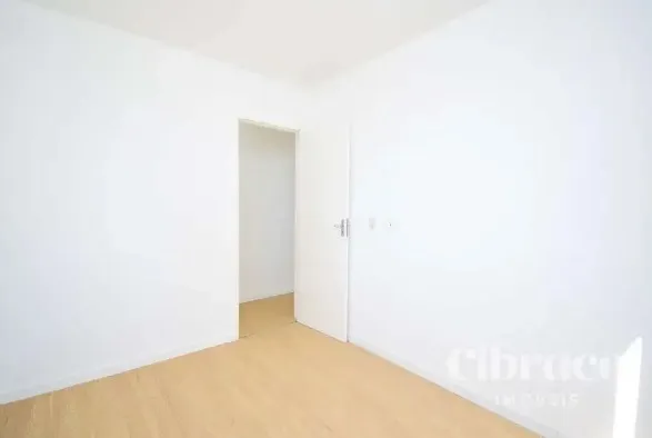 Furnished 2-bedroom apartment with 1 bathroom — photo 5