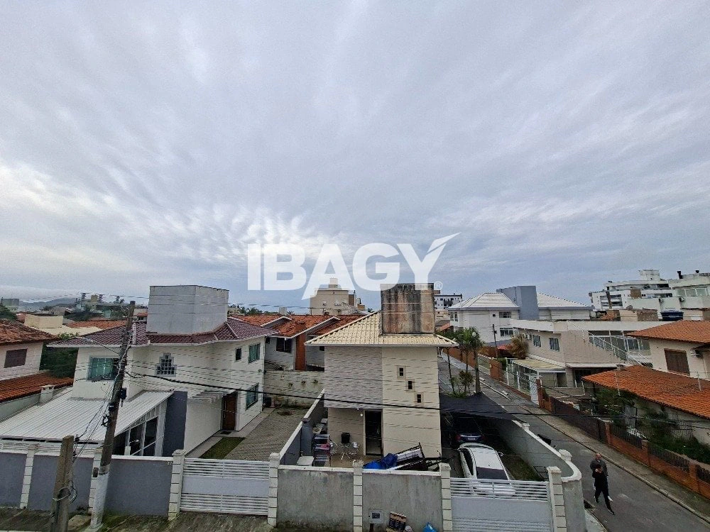 Apartamento de 2 dormitorios con suite y balcón privado — photo 19