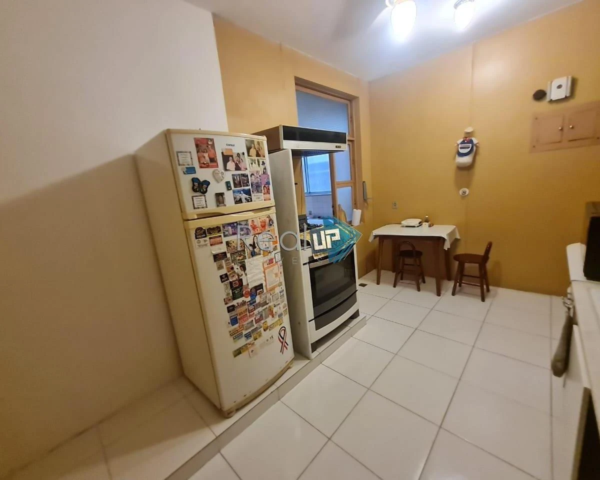 Apartment with 4 bedrooms and 5 bathrooms and 2 parking spaces — photo 40
