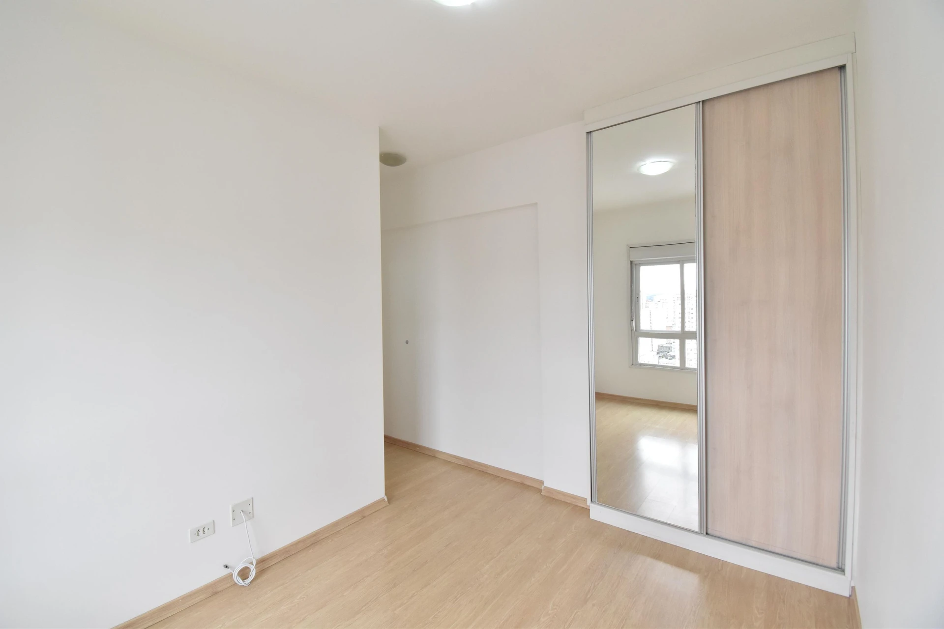 2-bedroom apartment with a grill on the balcony — photo 29