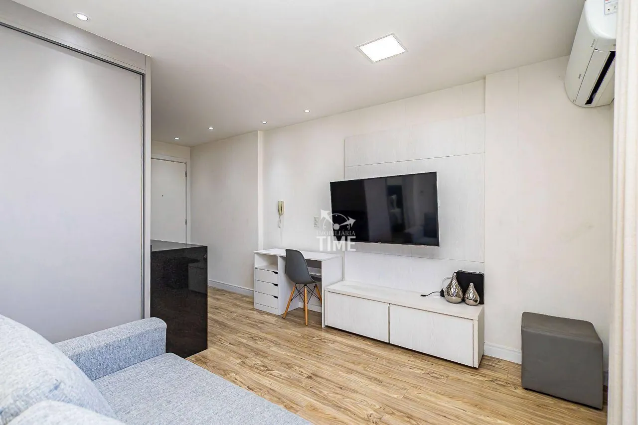 Furnished 1-bedroom apartment with 50 m² and parking — photo 13