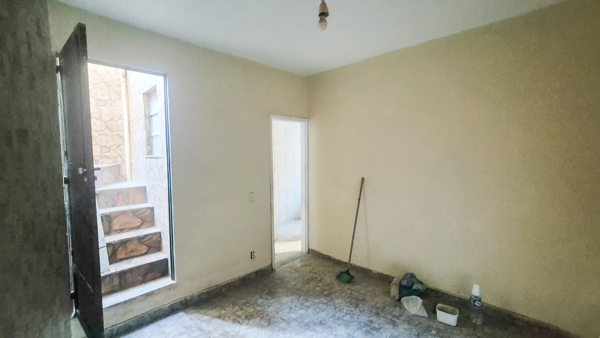 House with 2 bedrooms and a washing machine — photo 45