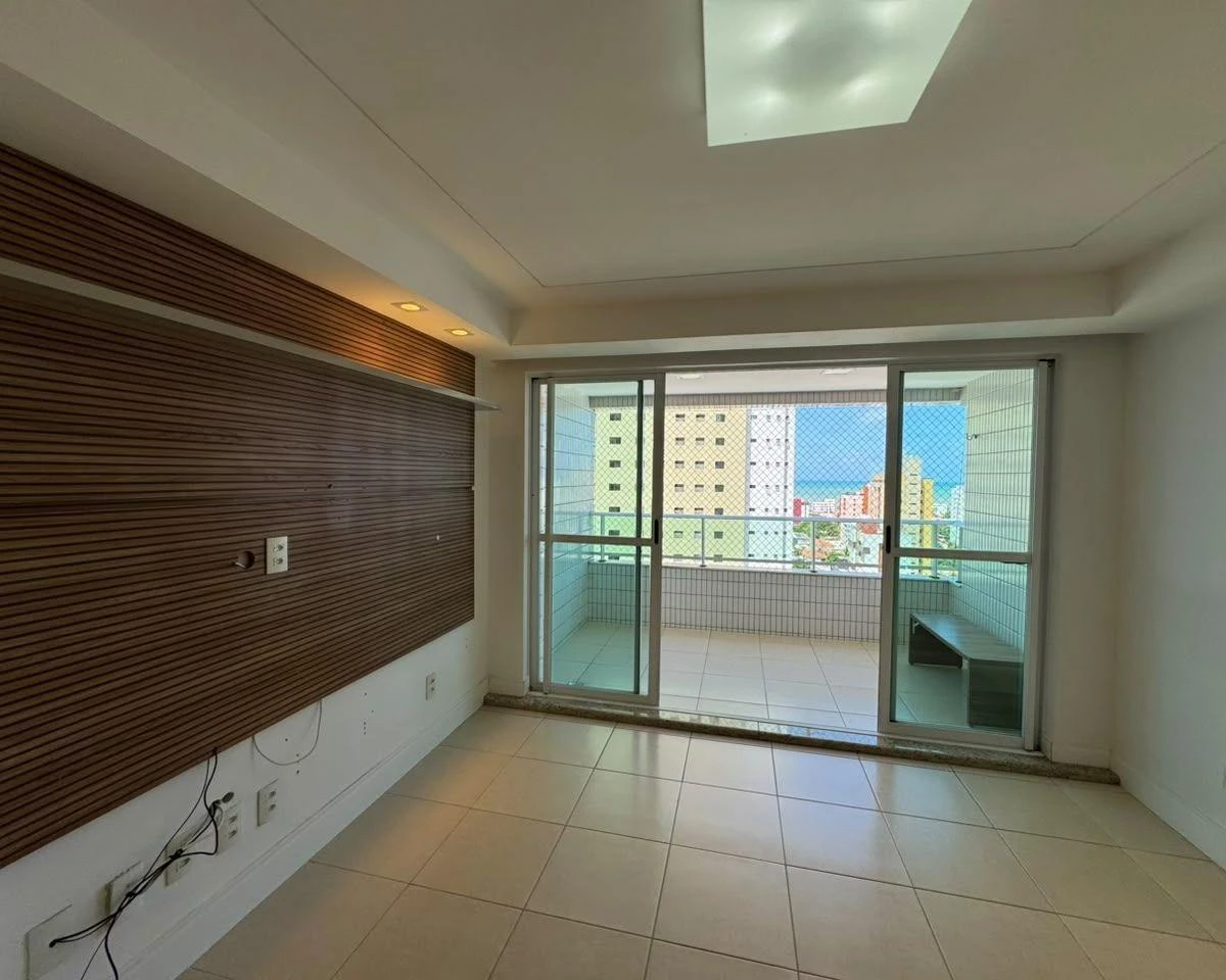 142 m² apartment with a water view and a home office — photo 8
