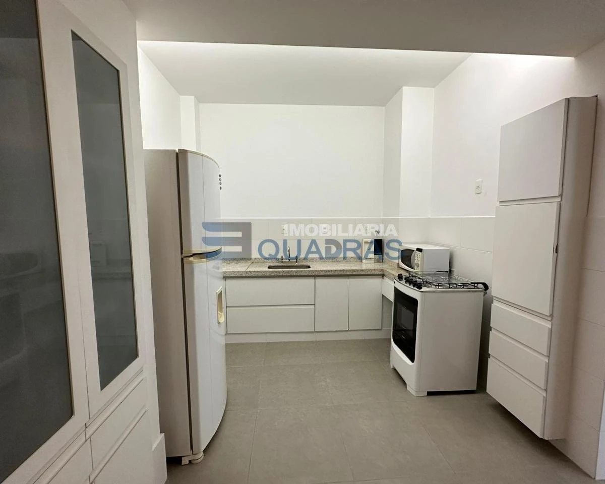 4-bedroom apartment with a home office in Rio de Janeiro — photo 7