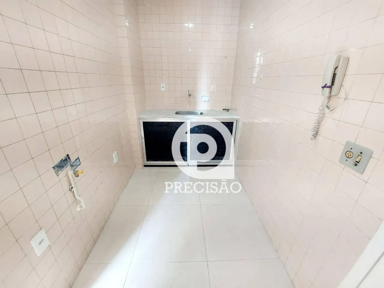 70 m² apartment with laundry area and 1 bedroom — photo 20