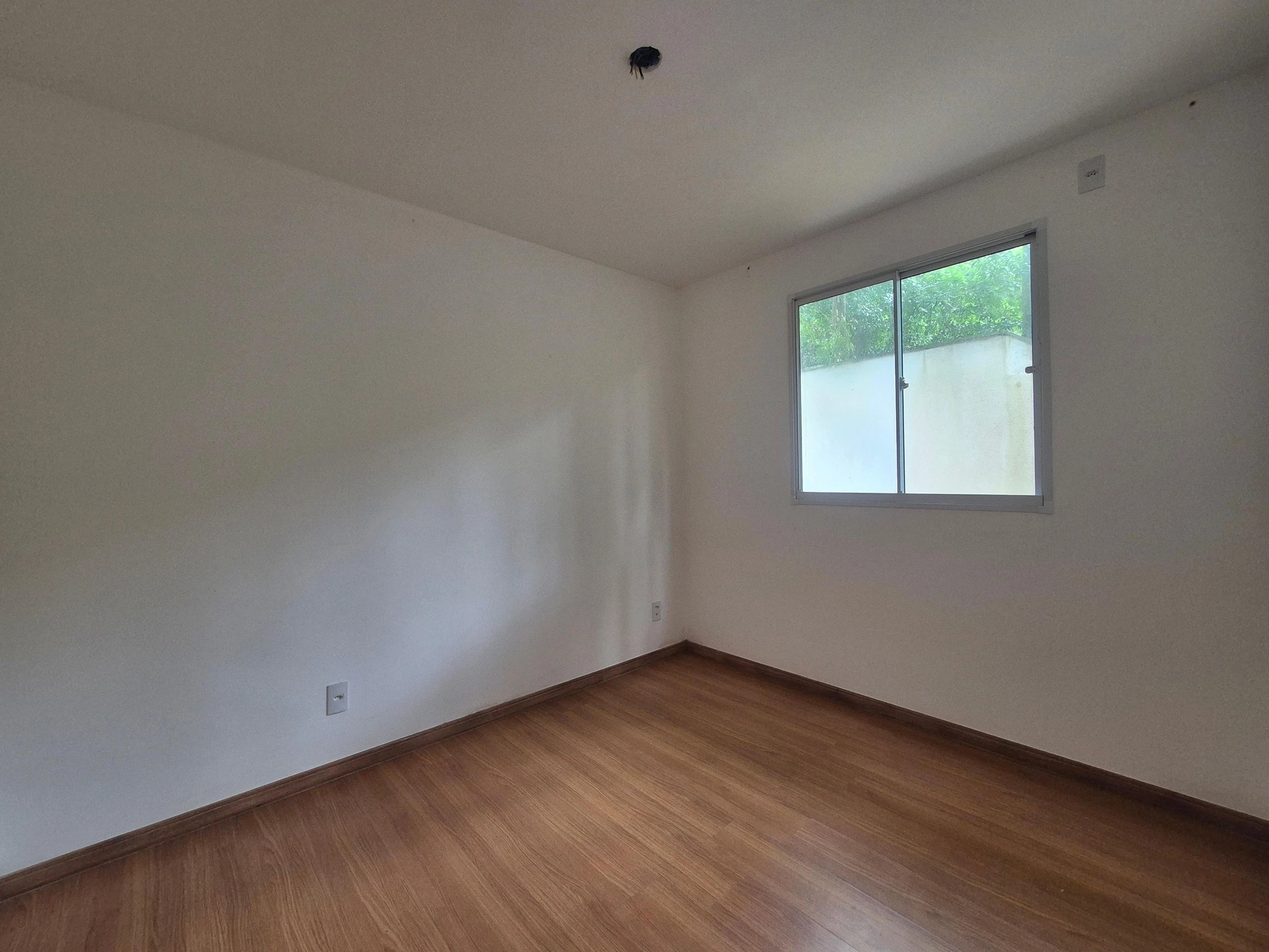 2-bedroom apartment with a park view — photo 3