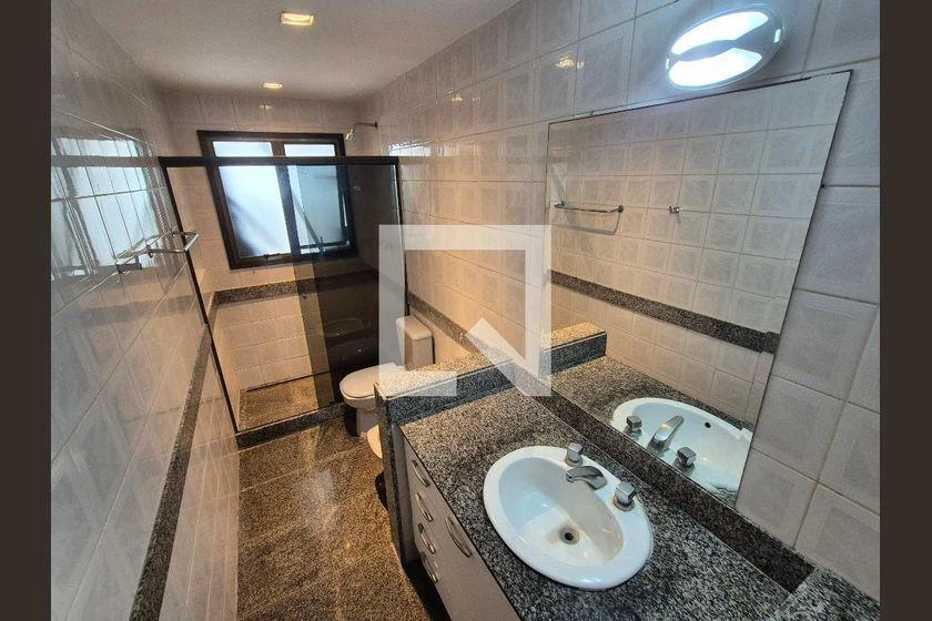 Rental apartment with 3 bedrooms and 208 m² — photo 44