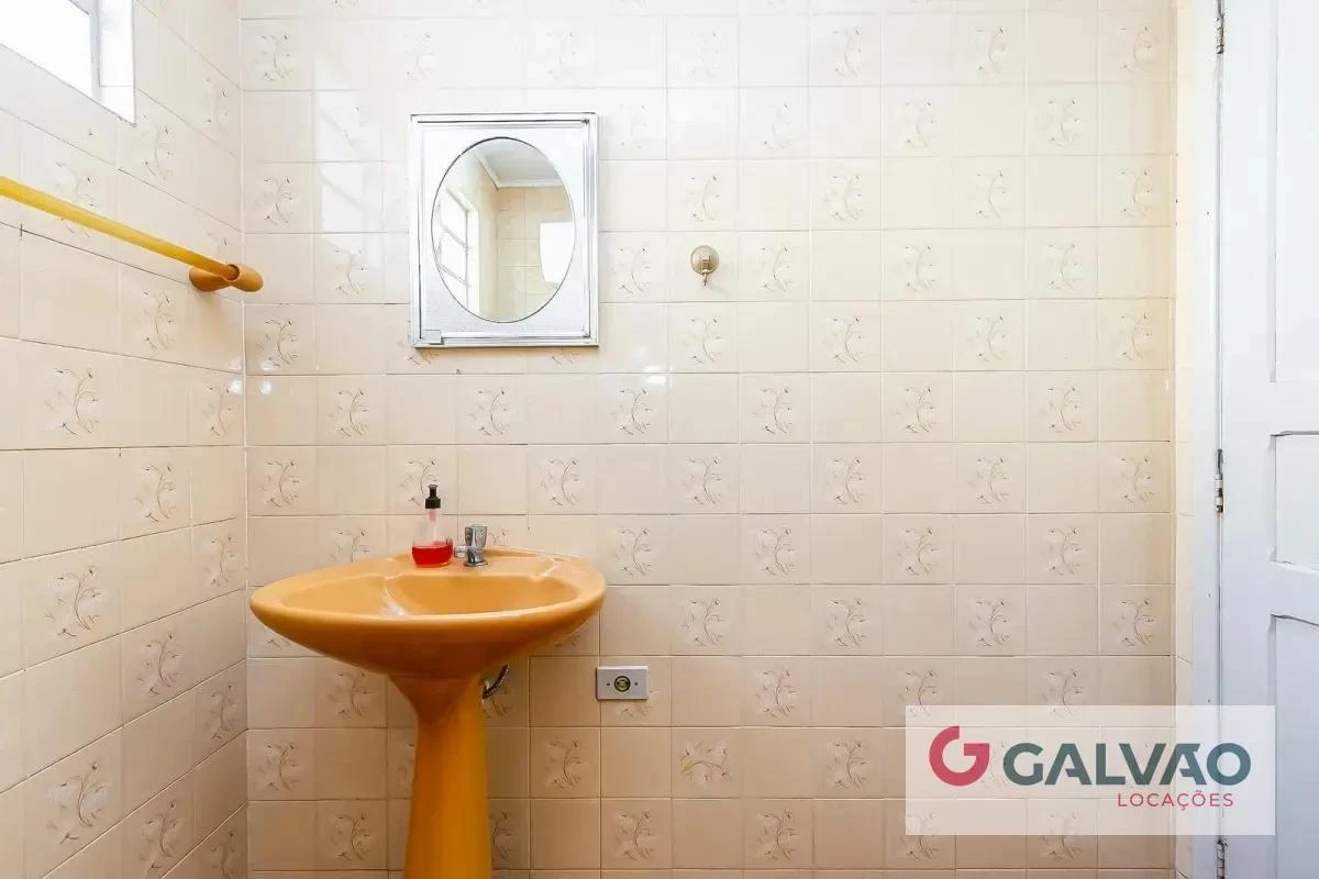 House with a separate kitchen and 5 bedrooms, 224 m² — photo 11