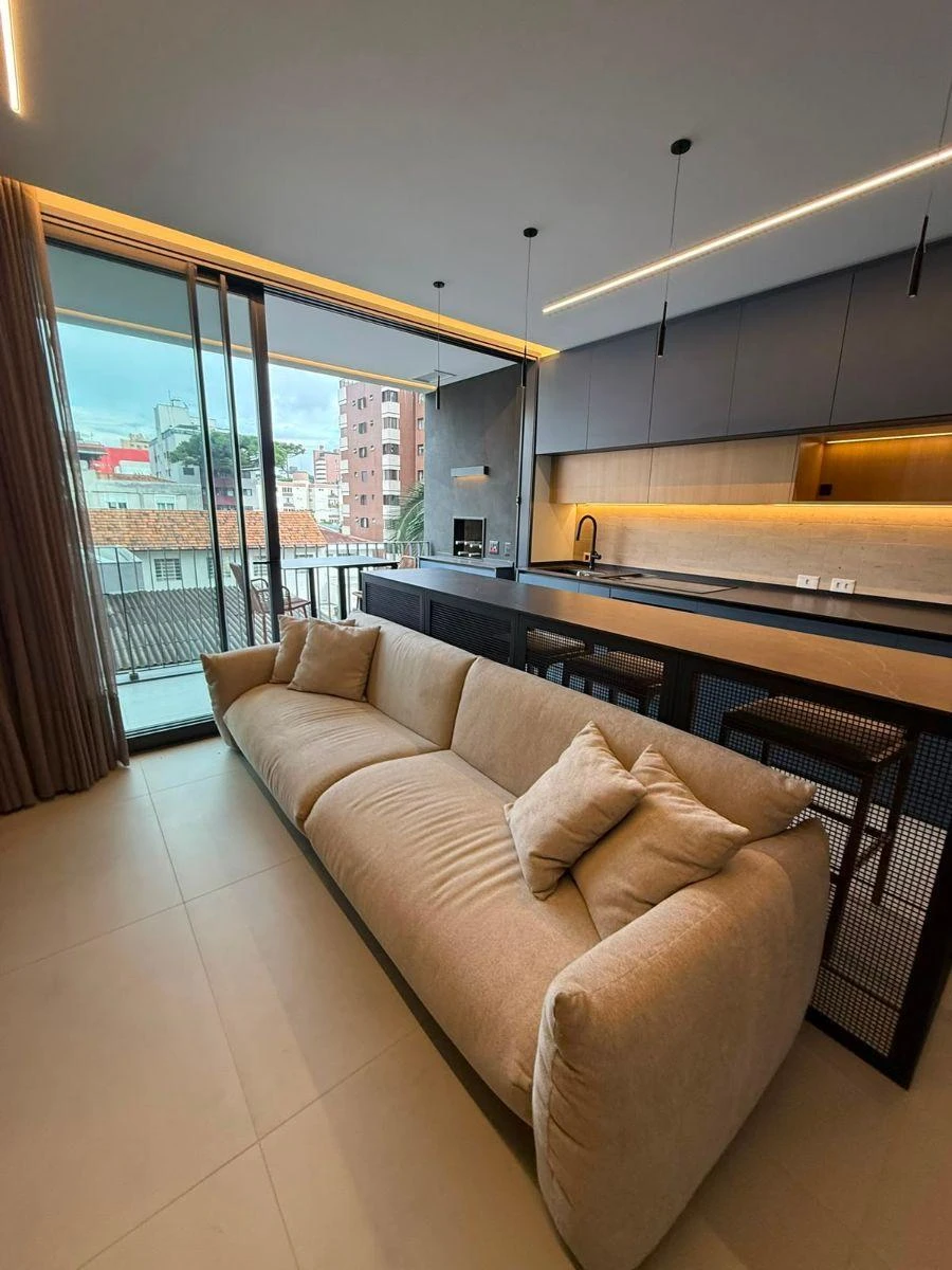 Furnished apartment, 53 m², with floor-to-ceiling windows