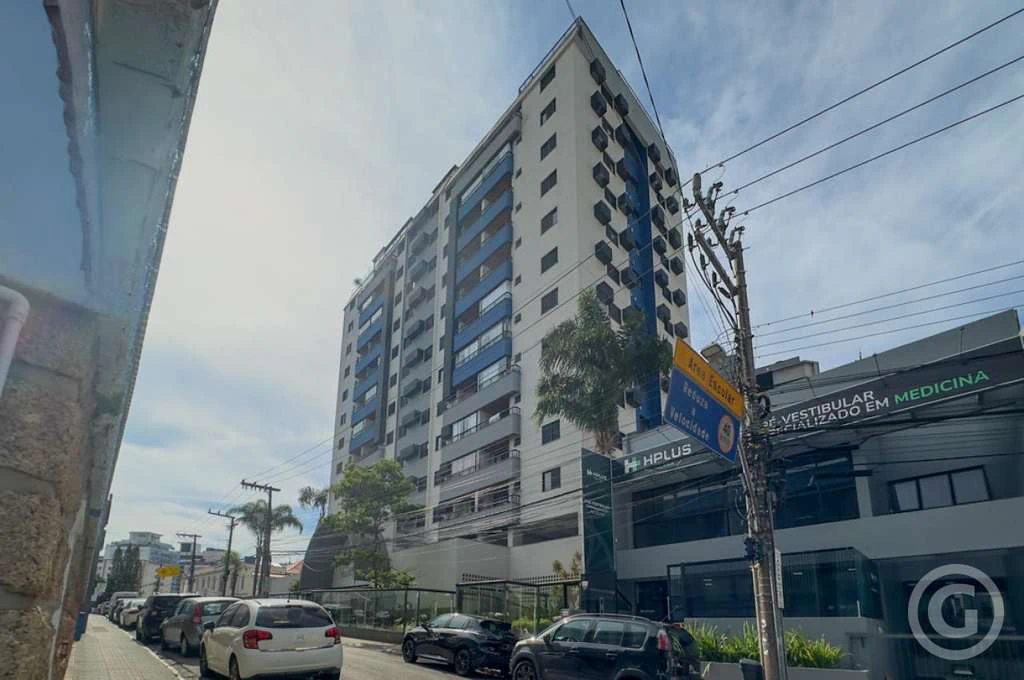 2-bedroom apartment with glazed-in balcony — photo 3