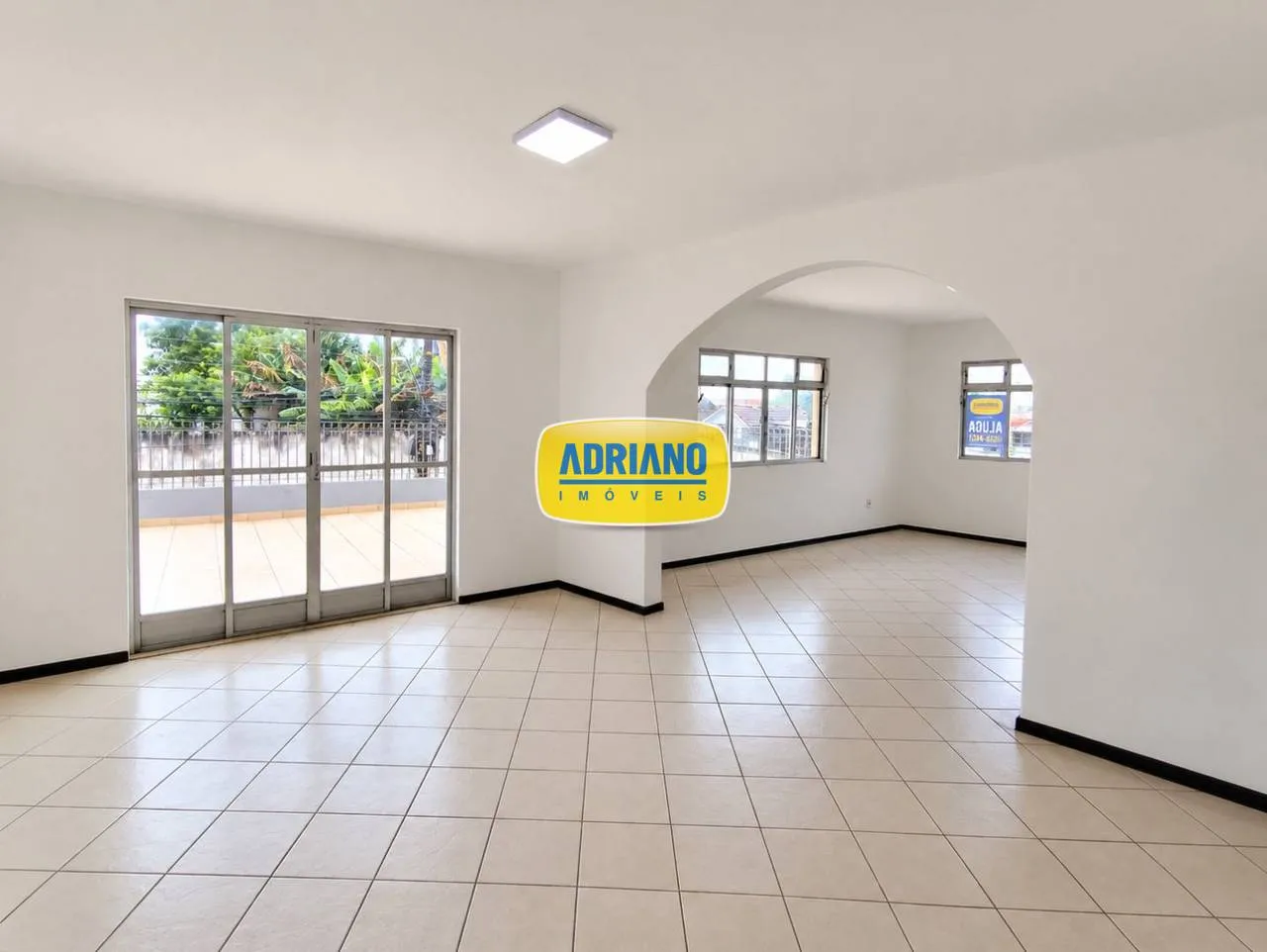 3-bedroom apartment, 1 with its own bathroom, 120 m²