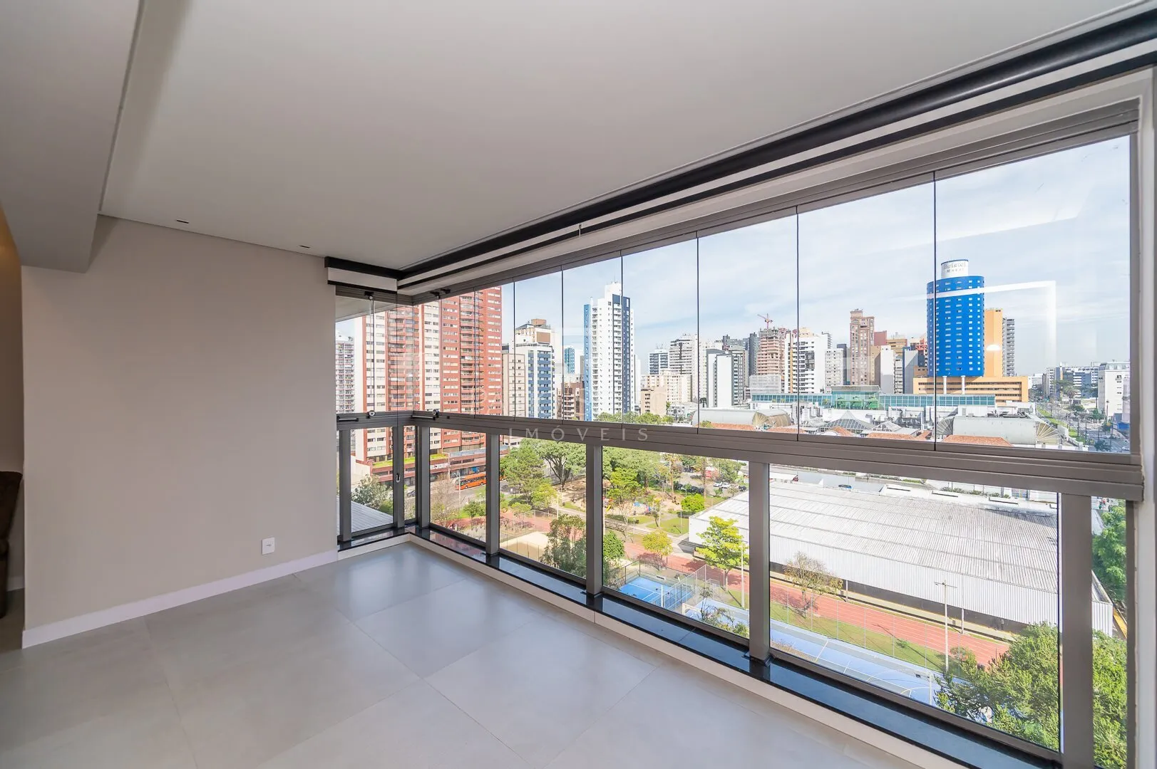 220 m² apartment with 3 en-suite bedrooms and 2 parking — photo 13