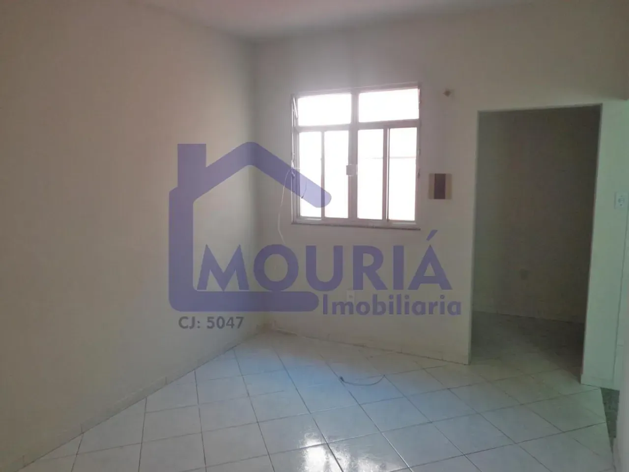 Unfurnished house with 1 bedroom and separate kitchen