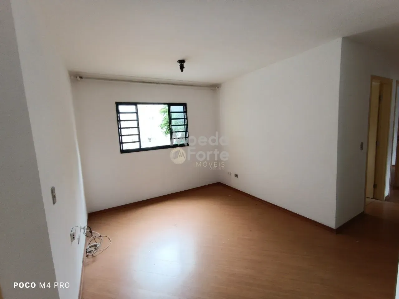 3-bedroom apartment with wood or laminate floors in Curitiba — photo 3
