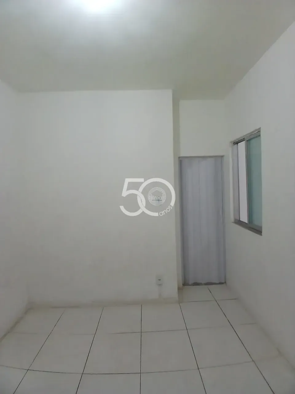 Unfurnished apartment with 2 bedrooms and a separate kitchen — photo 19