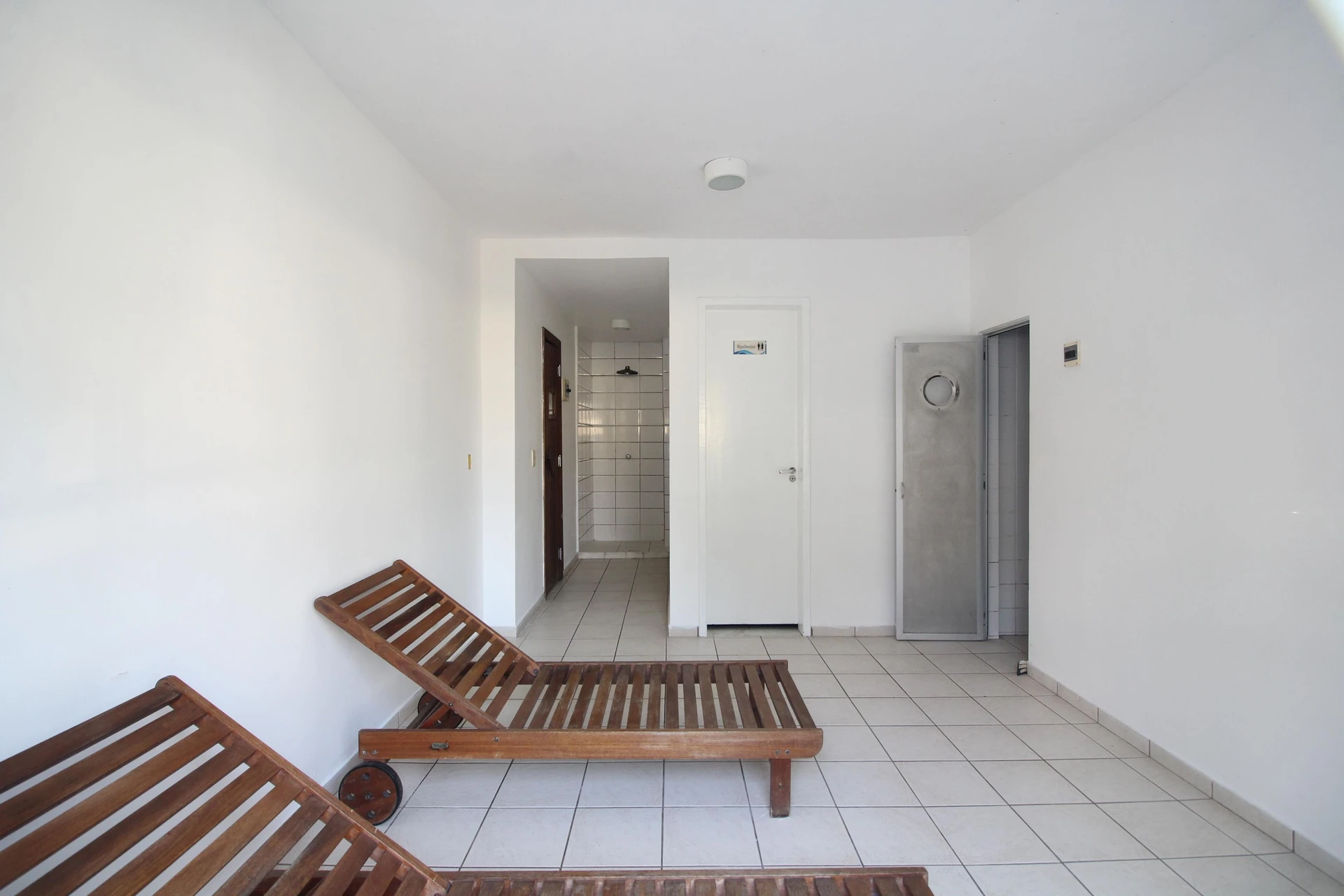 Apartamento mobiliado com 2 quartos e varanda — photo 32