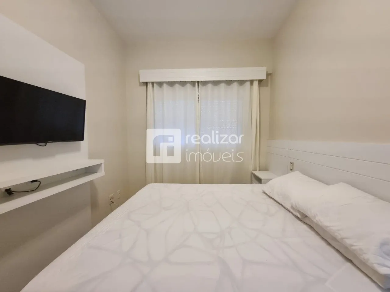 2-bedroom apartment with a water view in Florianópolis — photo 7
