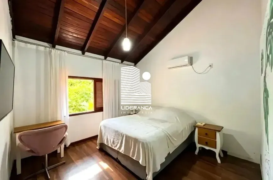 Casa con 5 dormitorios y piscina compartida — photo 17