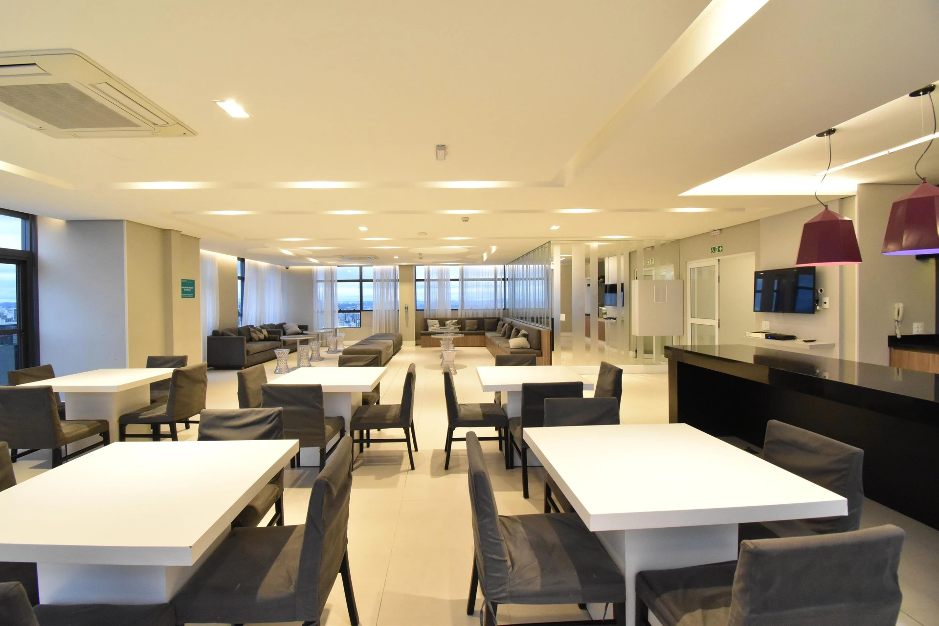 Меблированная студия 35 м² — photo 23
