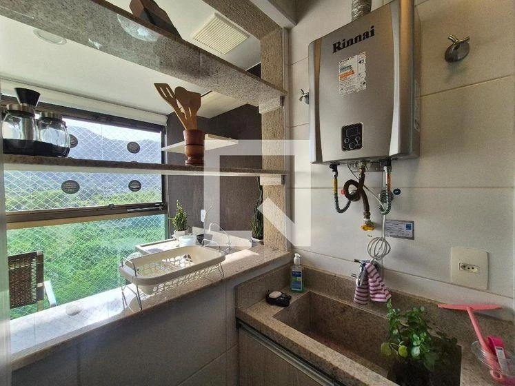 Glass-enclosed balcony in a 3-bedroom apartment, 76 m² — photo 37
