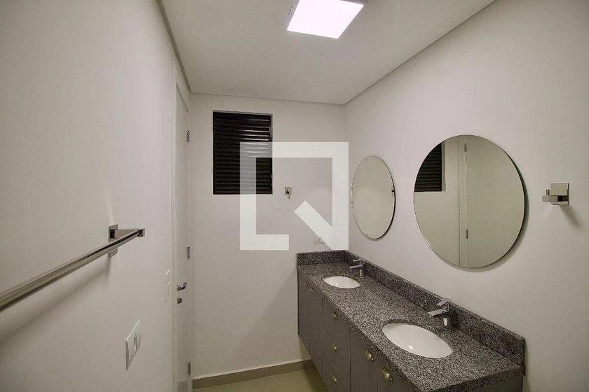 Furnished apartment, 150 m², with floor-to-ceiling windows — photo 19
