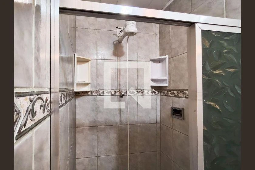 80 m² rental apartment with 2 bedrooms and enclosed kitchen — photo 34