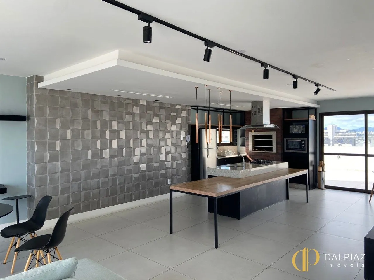 Furnished 46 m² studio with balcony and built-in grill — photo 7