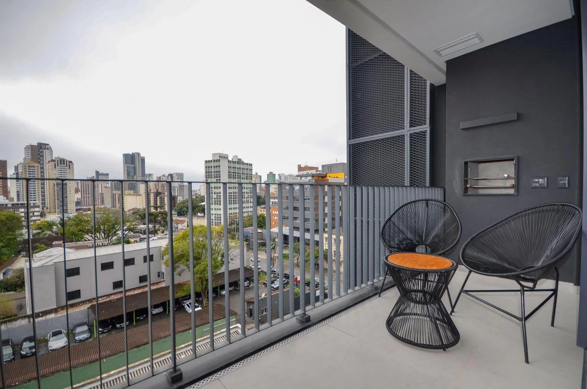 Furnished 1-bedroom apartment with balcony and grill — photo 23