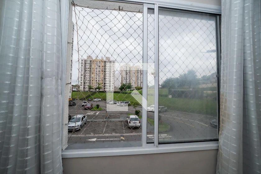 One-bedroom apartment with a washing machine — photo 3
