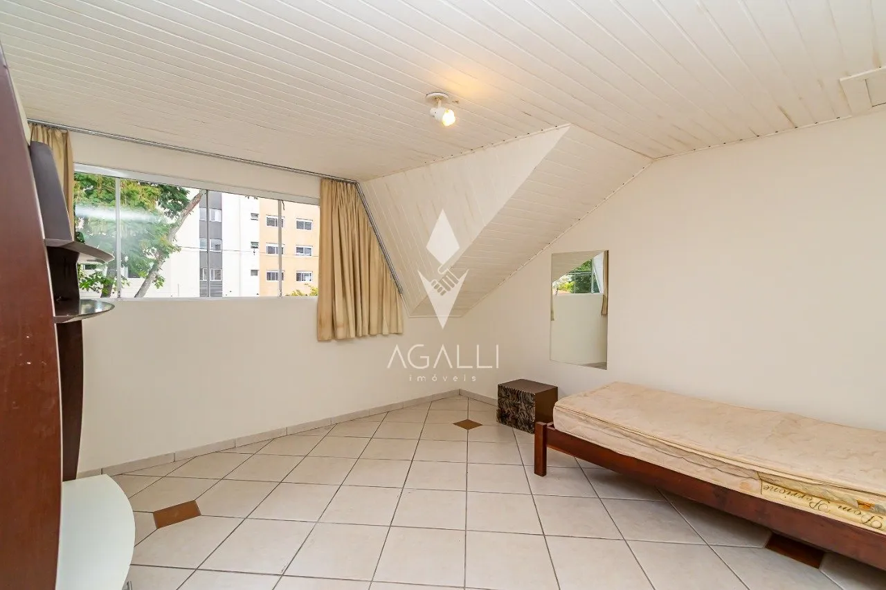 House with 4 bedrooms and 192 m², 1 parking spot — photo 43