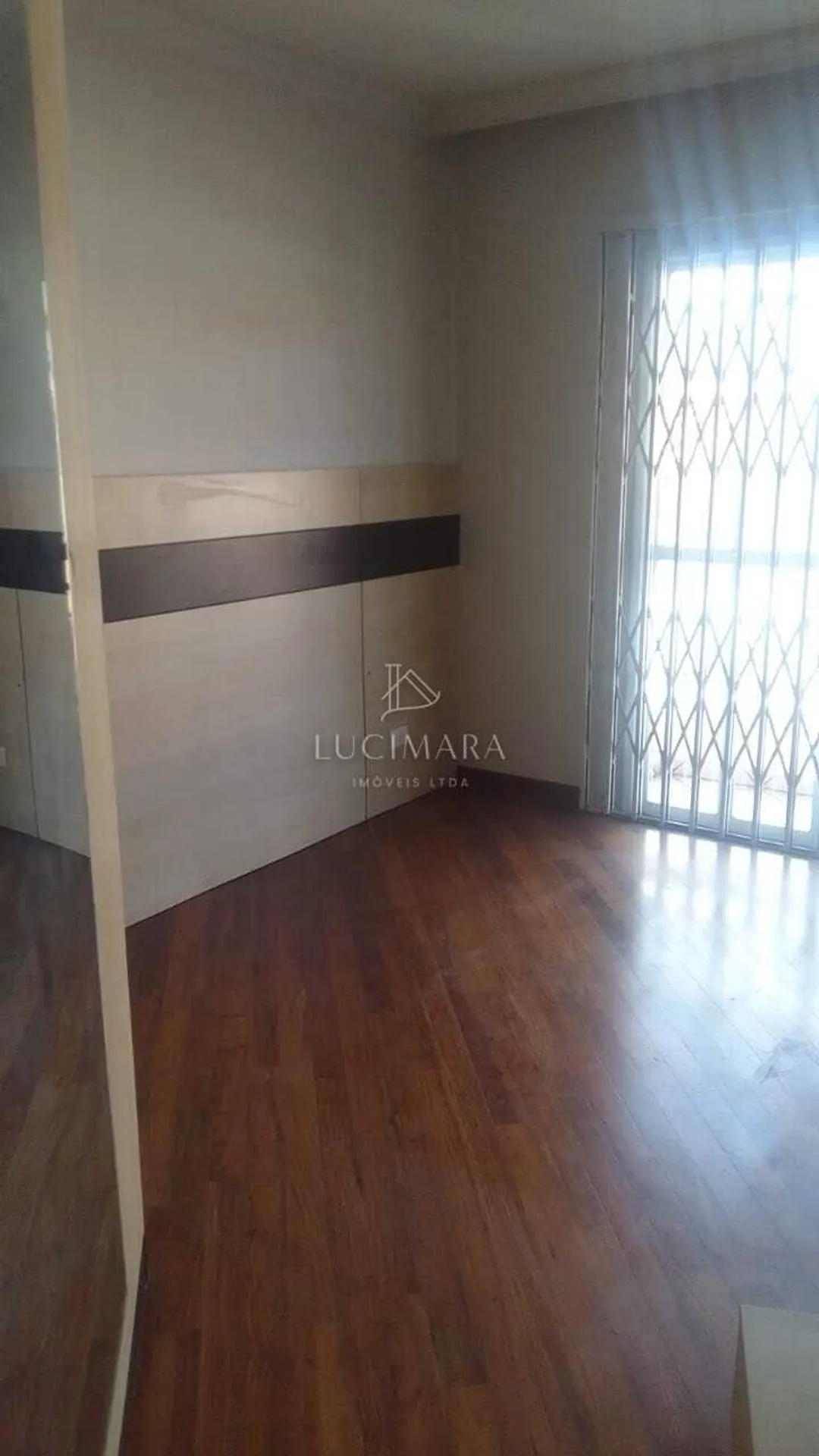 97 m² house with a grill on the balcony and a walk-in closet — photo 17
