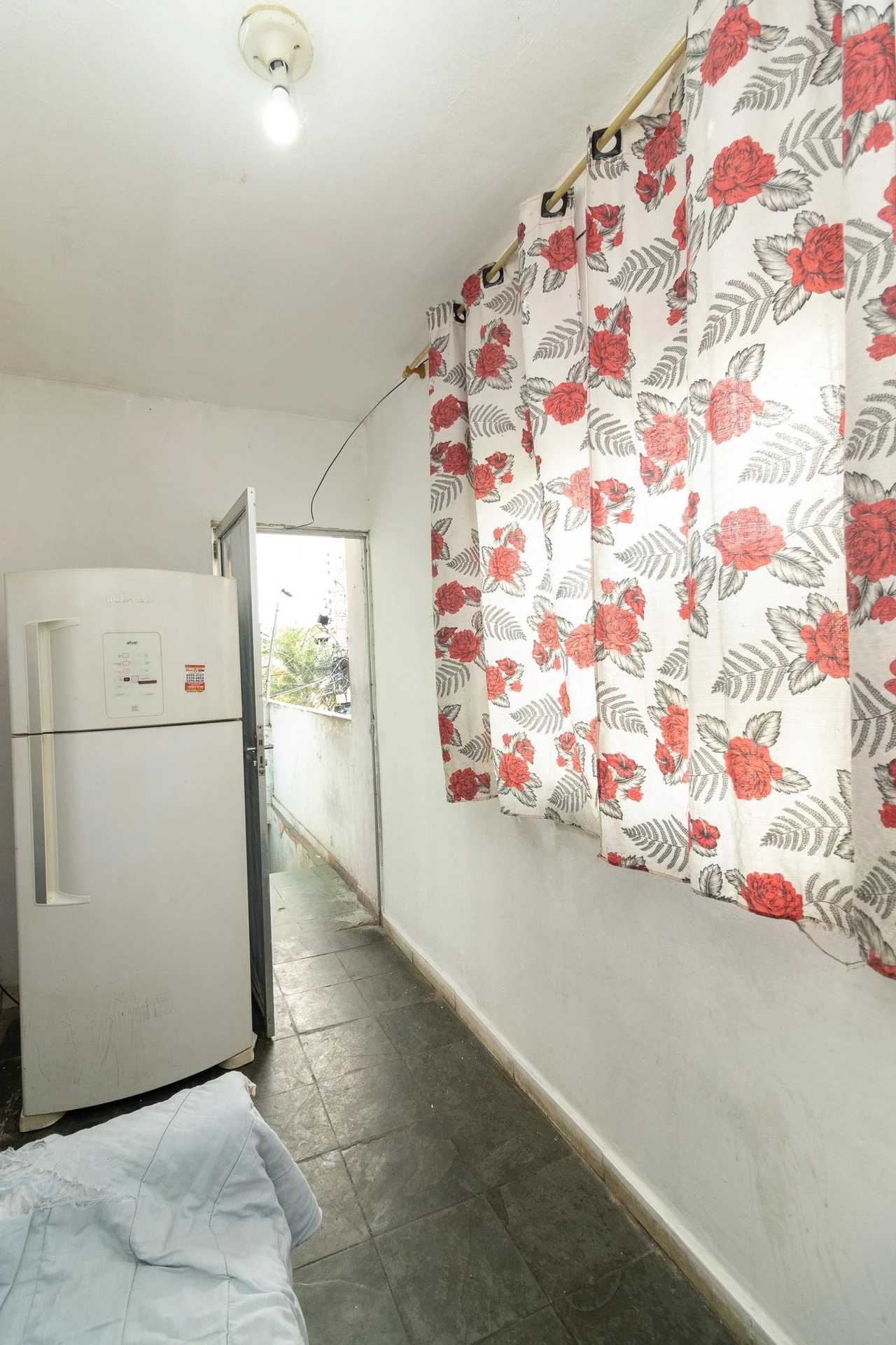 Furnished 1-bedroom apartment with 1 bathroom and no parking — photo 11