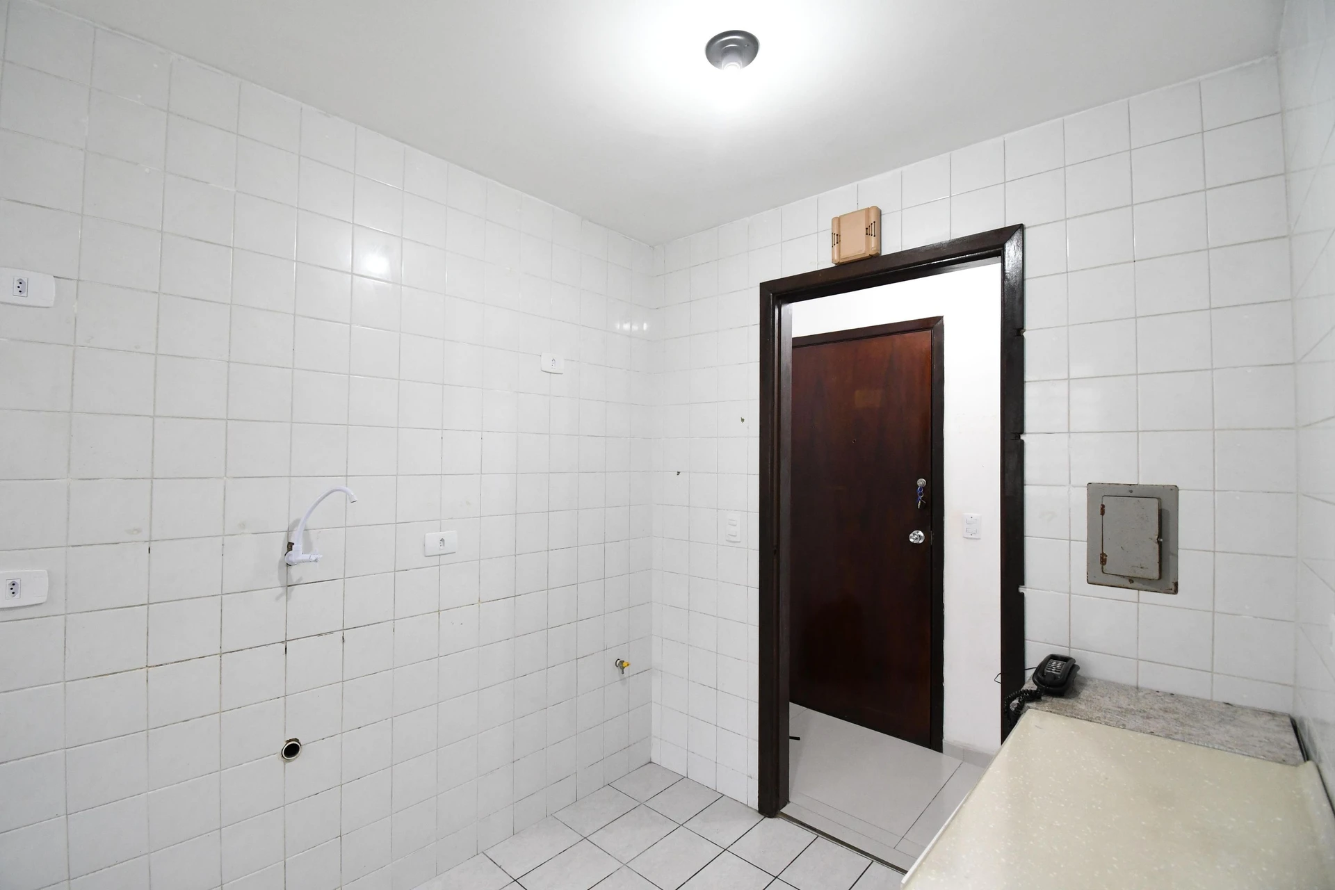 Apartment, 55 m², with a grill on the balcony — photo 13