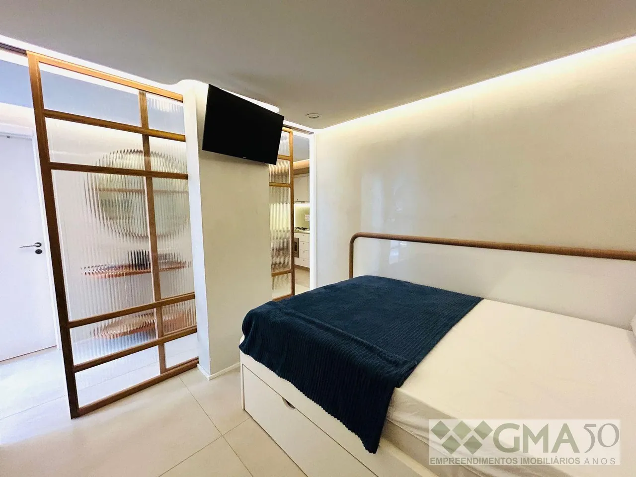 Furnished 1-bedroom apartment with a gas stove — photo 6