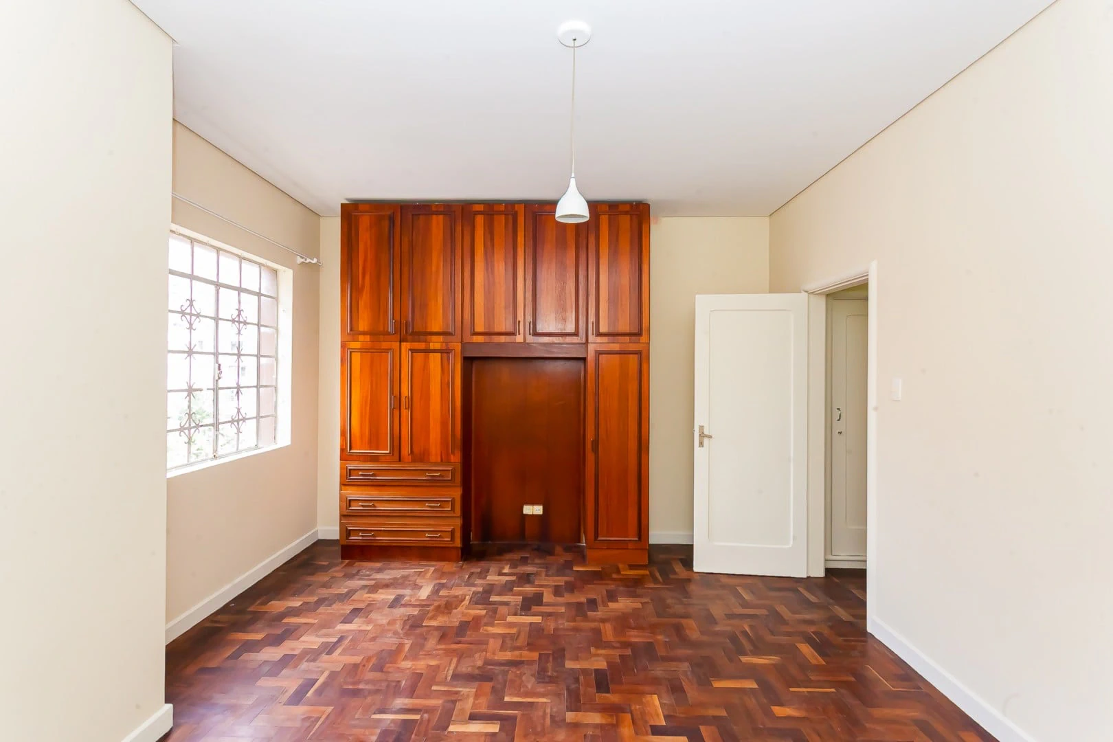 Bañera y 1 dormitorio: departamento de 66 m² — photo 8