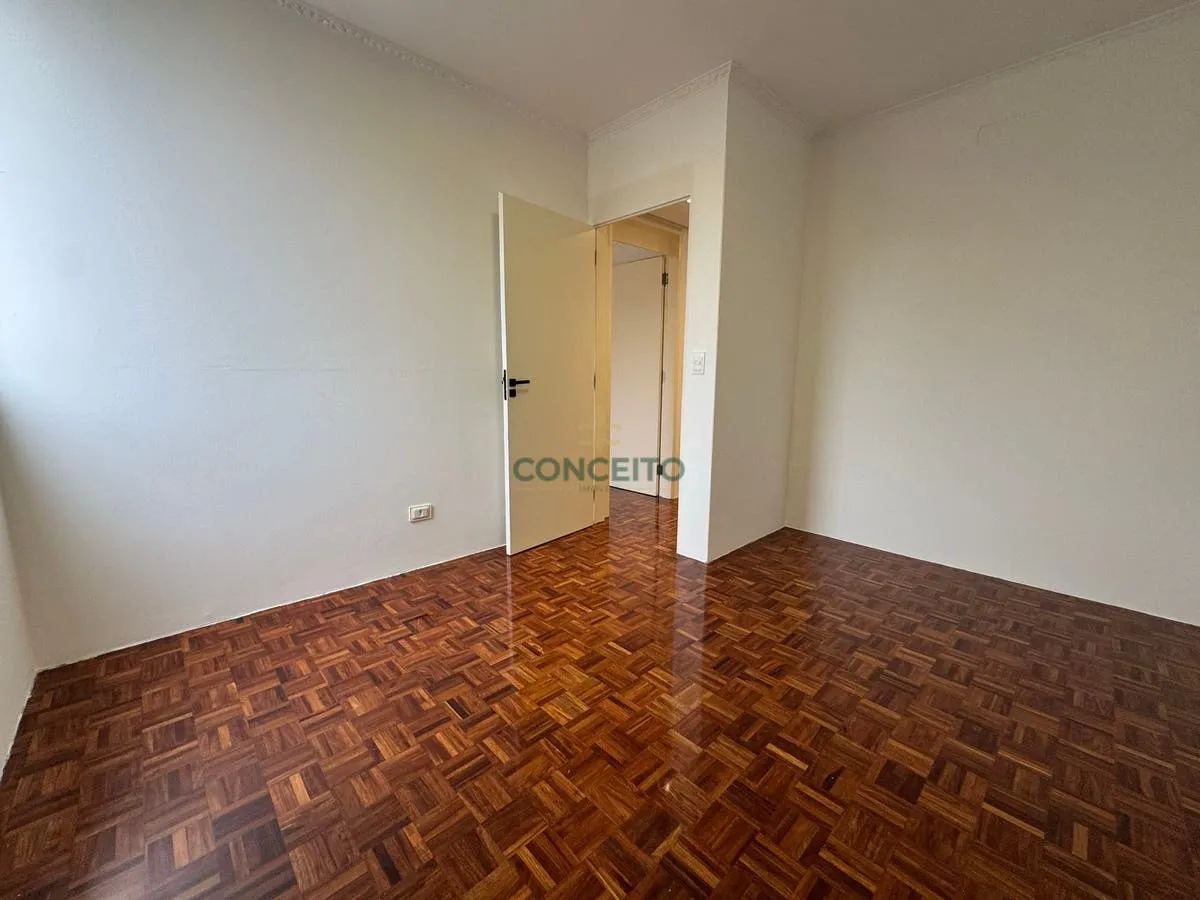 Floor-to-ceiling windows in a 3-bedroom apartment, 106 m² — photo 10