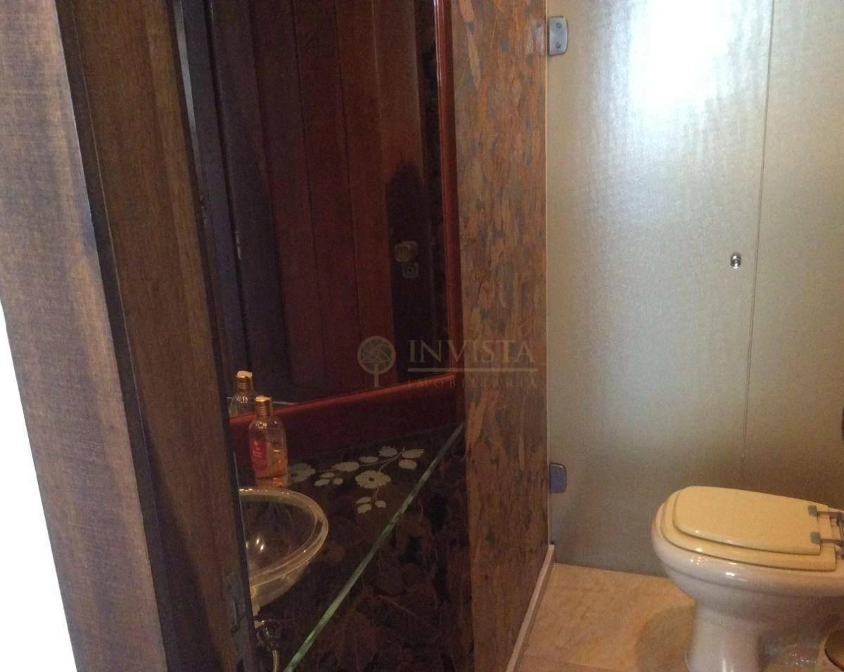 Apartamento semimobiliado com 4 quartos e 327 m² — photo 23