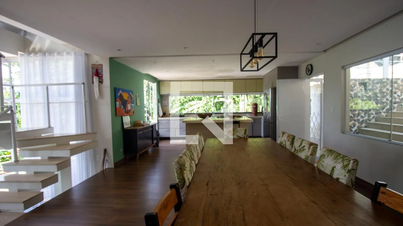 Furnished house with 5 bedrooms and 6 parking spaces — photo 29