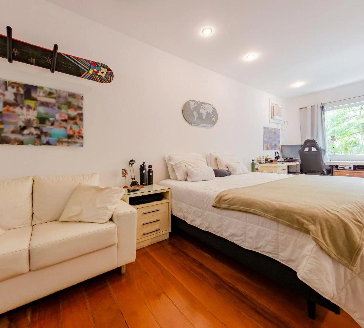 Furnished house with 6 bedrooms and 690 m² — photo 48