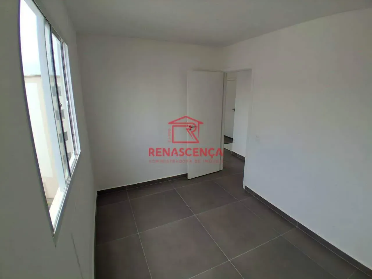2-bedroom apartment with 1 parking spot and gas stove — photo 14