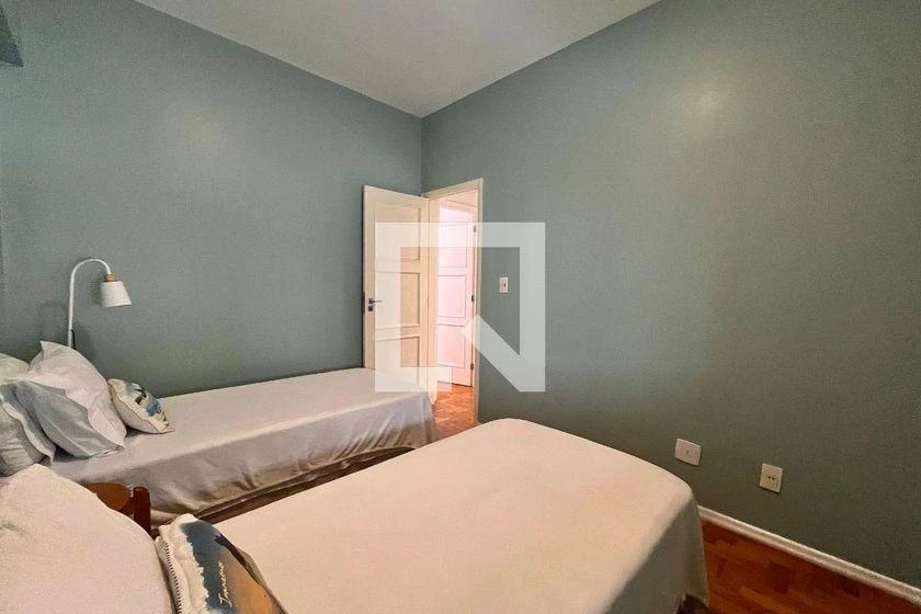 3-bedroom apartment with a home office — photo 13