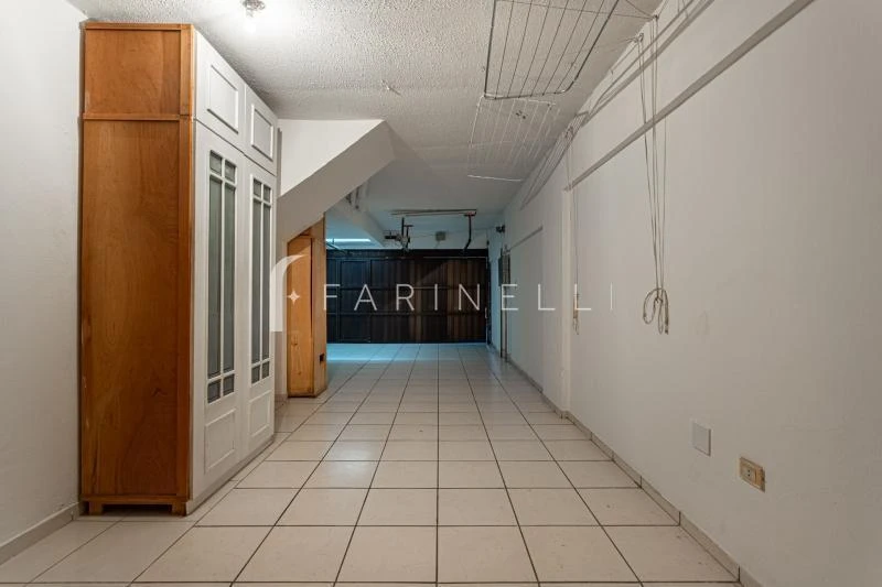House with 3 bedrooms and 5 bathrooms plus 2 parking spots — photo 45