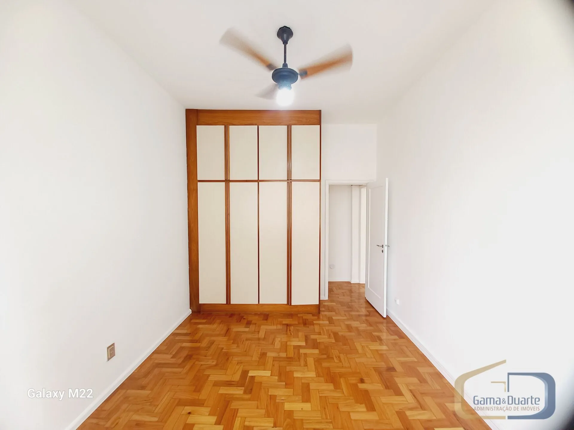 Apartment, 79 m², with wood or laminate floors — photo 21