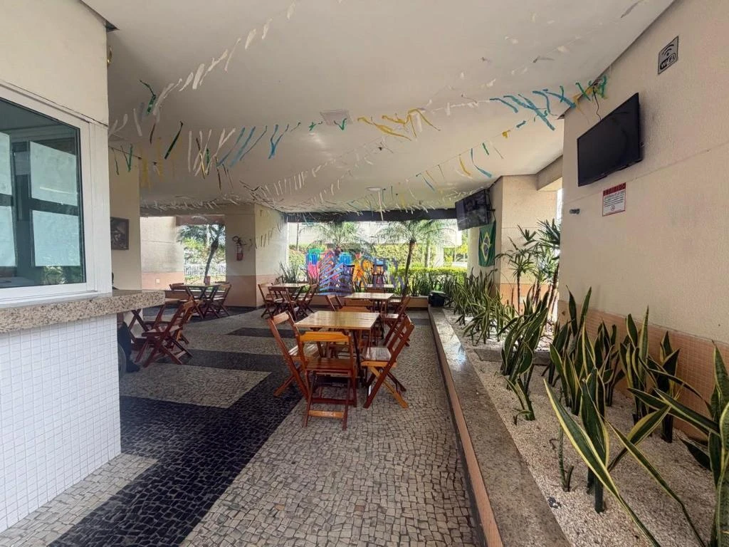 Furnished 2-bedroom duplex with private terrace — photo 35