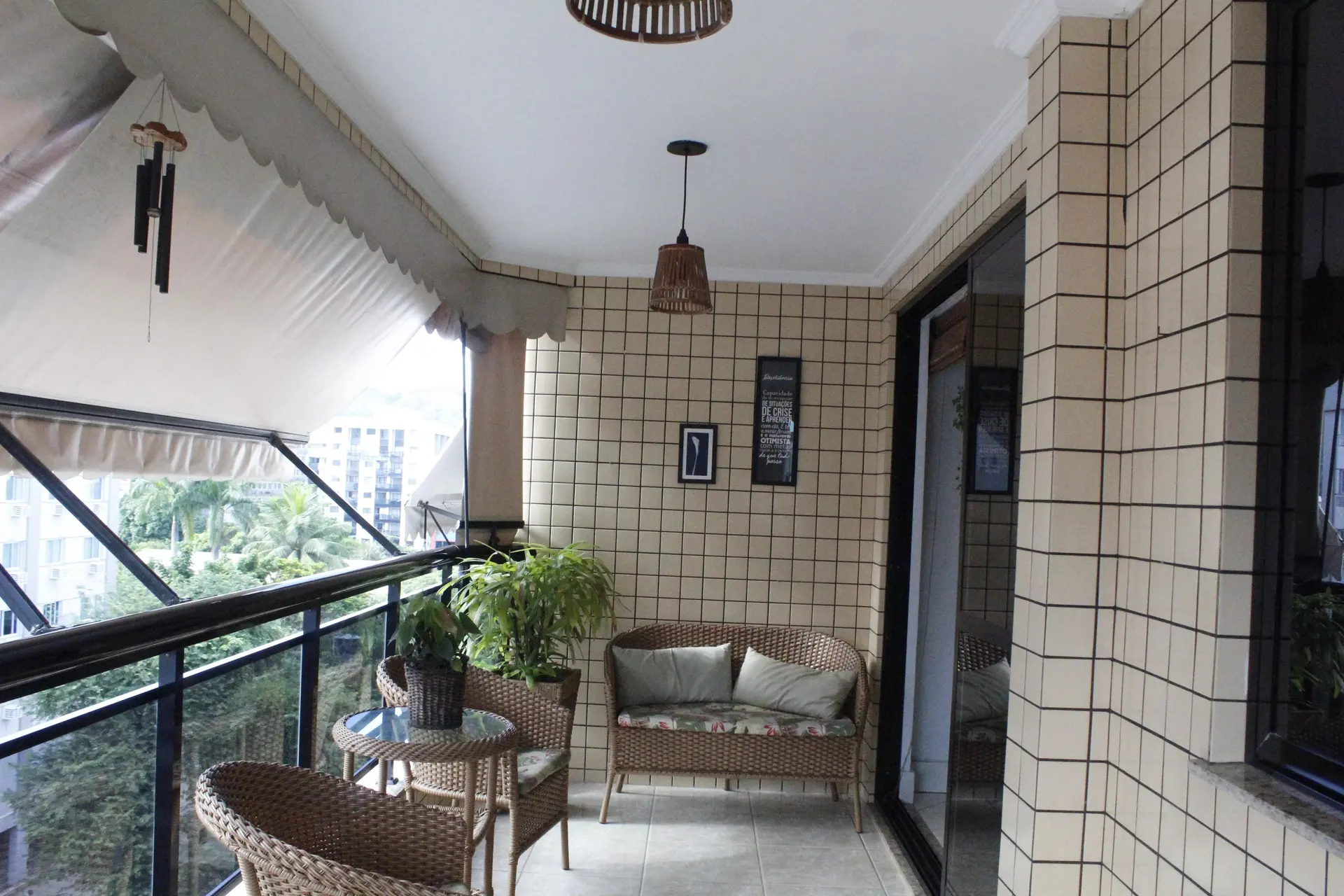 Furnished apartment with 3 bedrooms and 3 bathrooms — photo 12