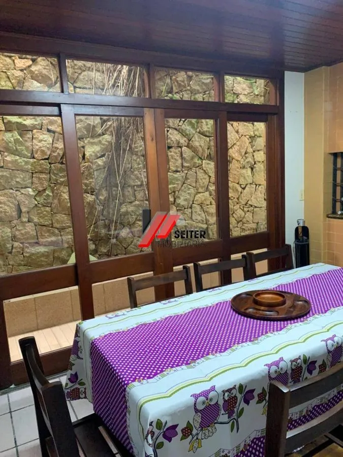 4-bedroom rental house with 410 m² and 6 parking — photo 32