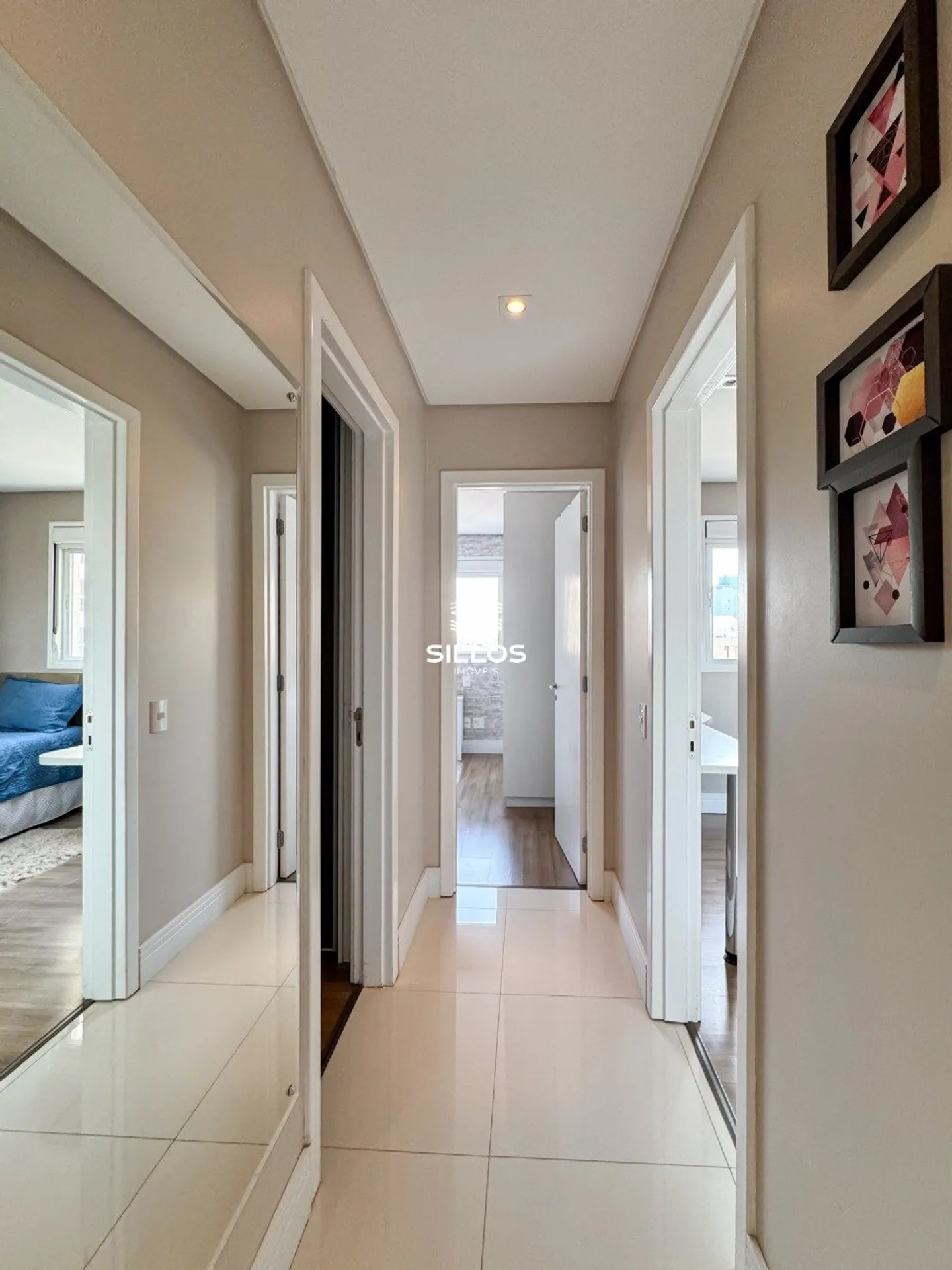 3-bedroom apartment with a bathtub in Curitiba — photo 24
