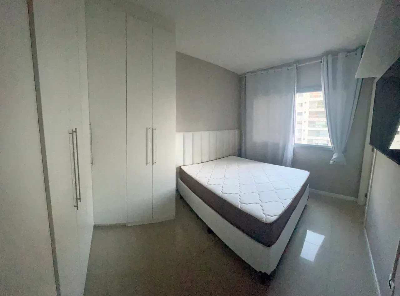 Furnished 2-bedroom apartment with a balcony — photo 4