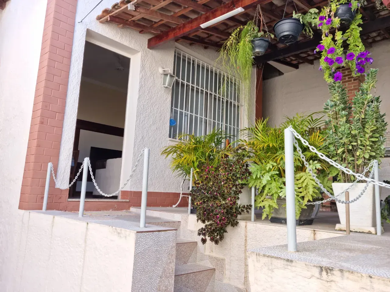 Furnished apartment with 3 bedrooms and 4 bathrooms — photo 27